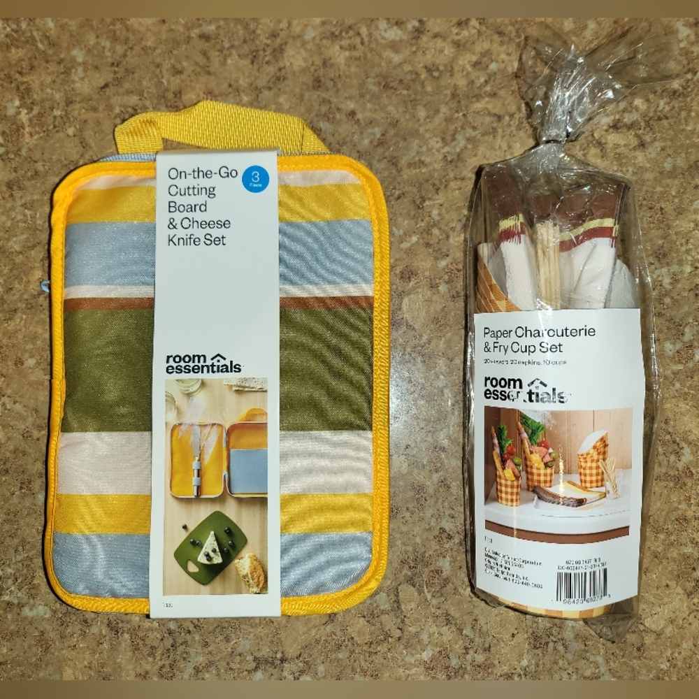 On-the-go Cutting Board & Cheese Knife Set And Paper Charcuterie & Fry Cup Set